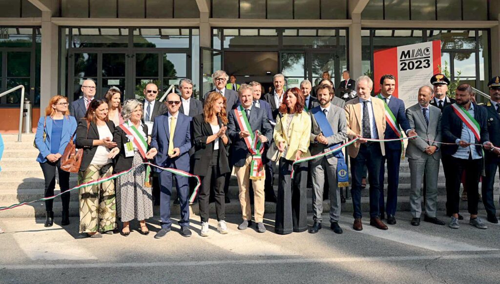 Il taglio del nastrodi MIAC 2023.