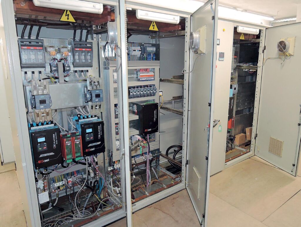 Quadri elettrici SAEL.