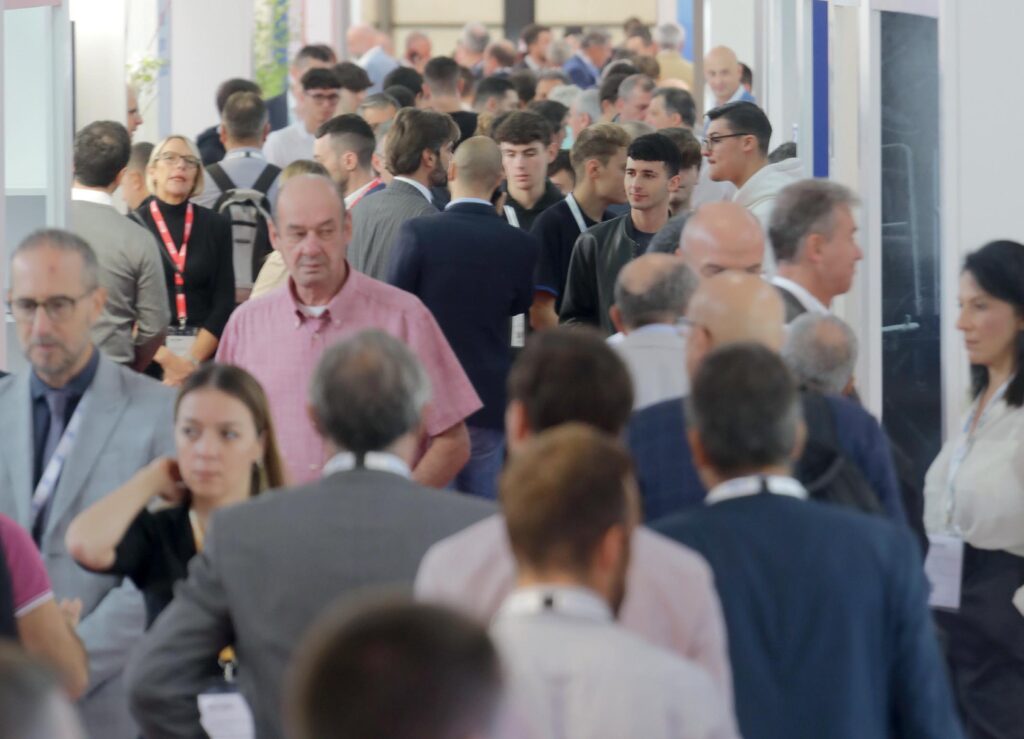I corridoi di MIAC 2023 al Polo Fiere di Lucca.